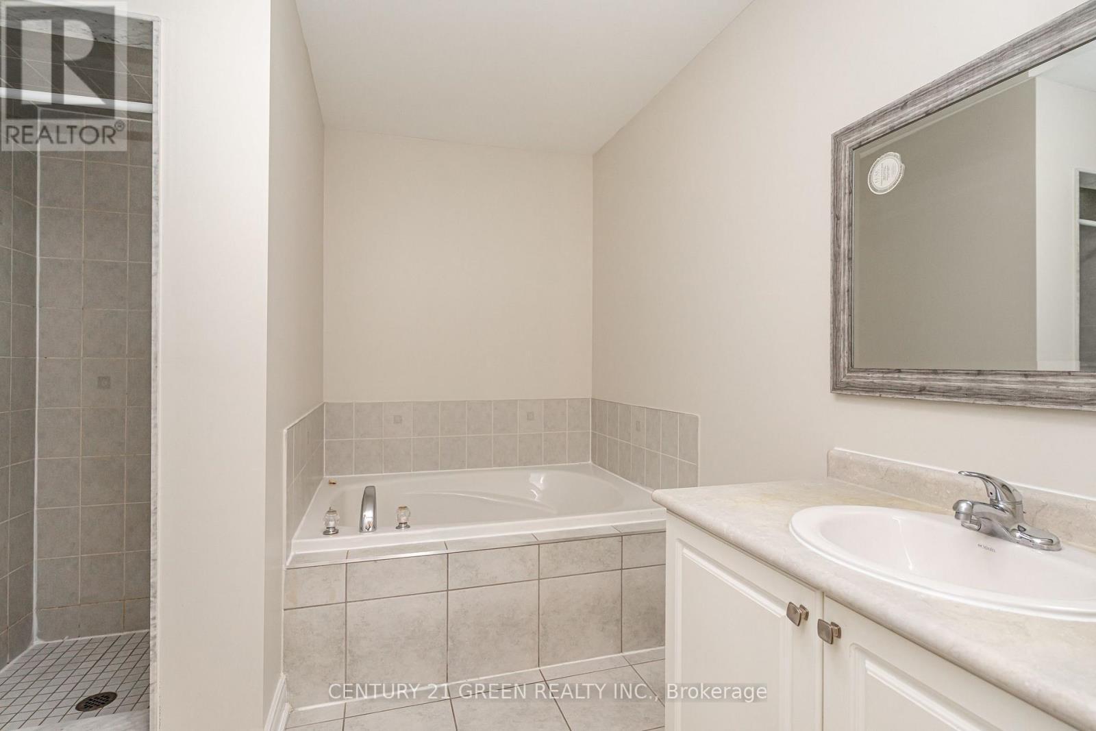 449 Aspendale Crescent, Mississauga, ON - Indoor Photo Showing Bathroom