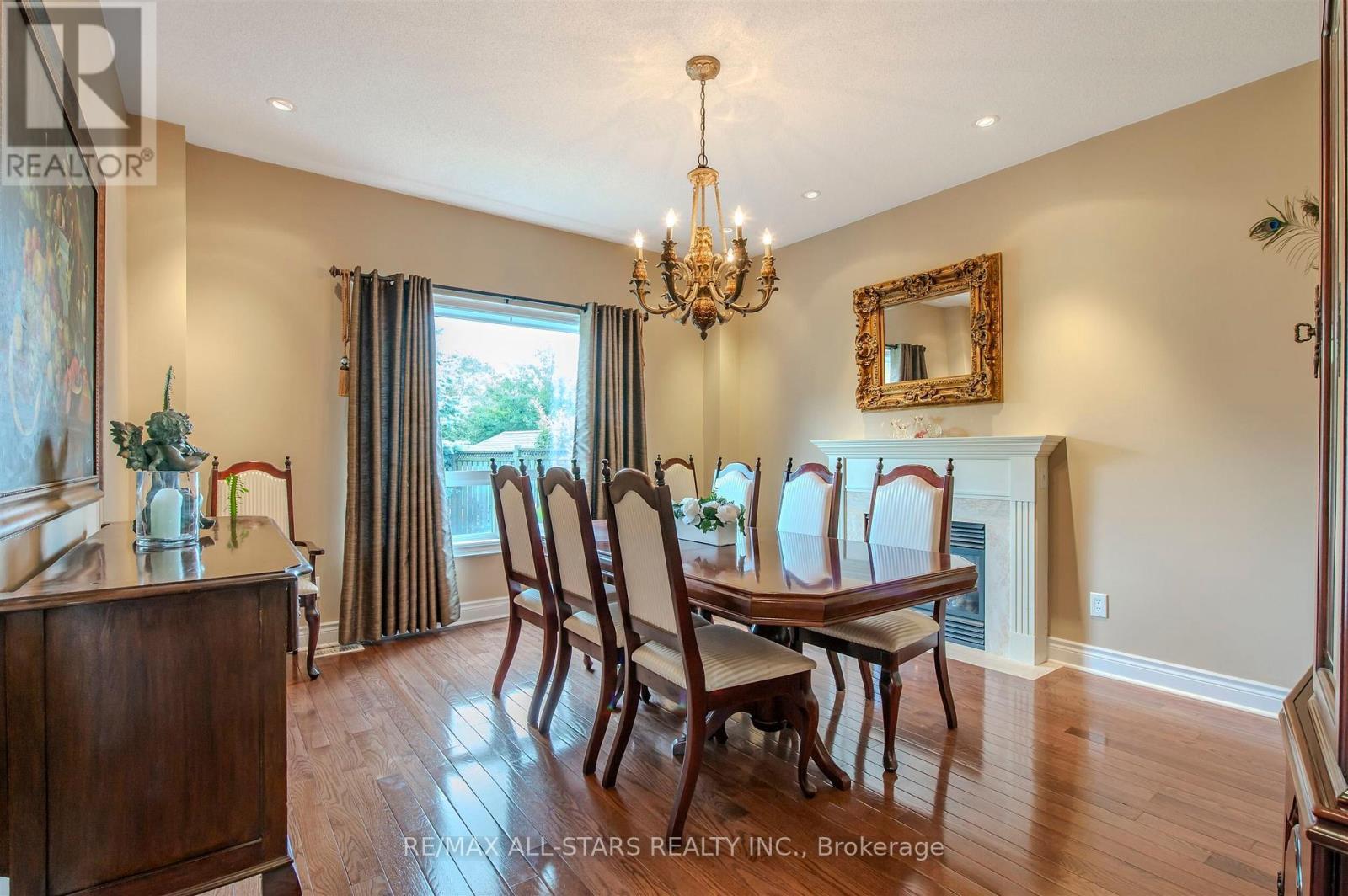 125 Second Avenue, Uxbridge, ON - Indoor Photo Showing Dining Room