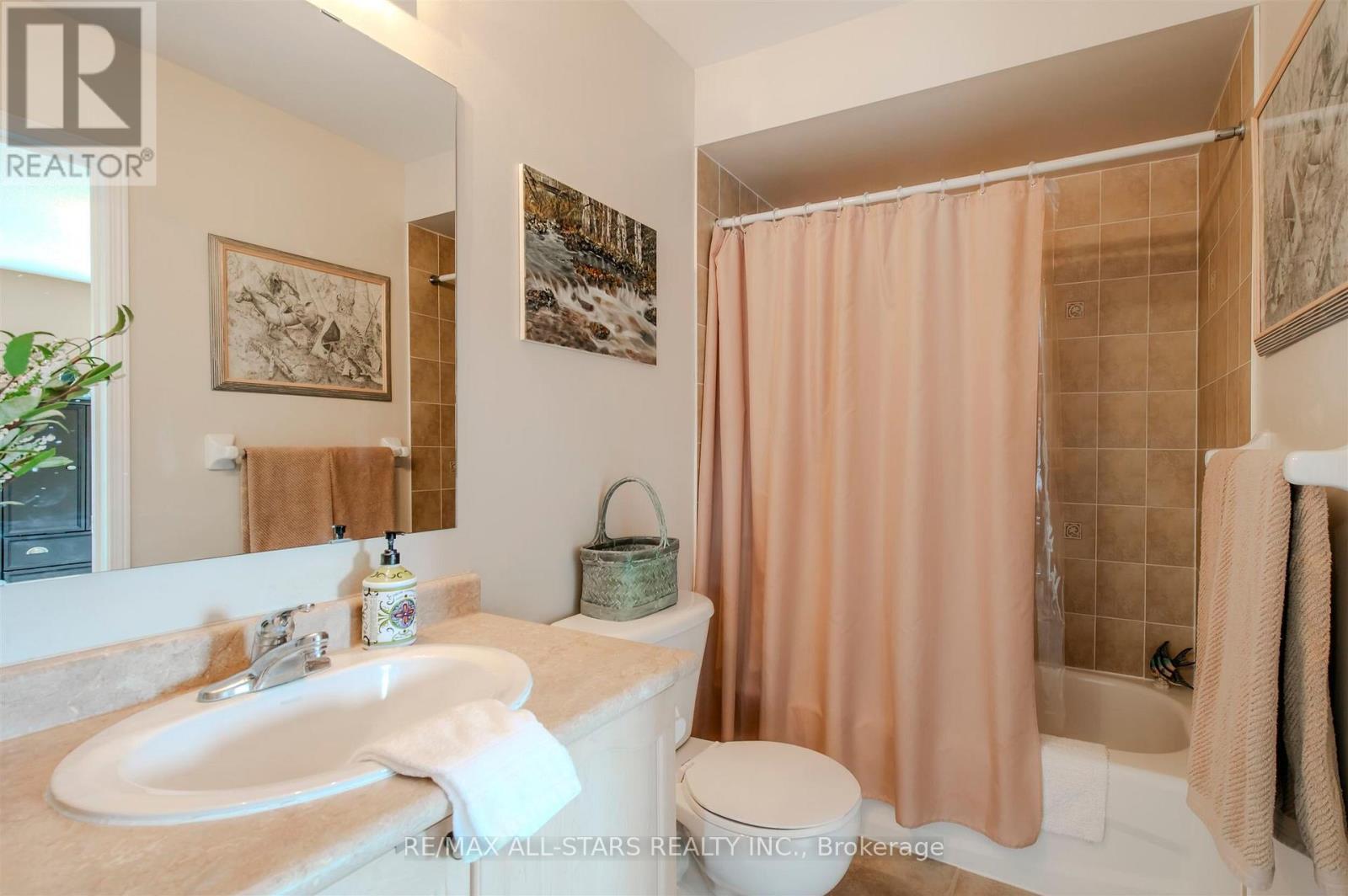 125 Second Avenue, Uxbridge, ON - Indoor Photo Showing Bathroom