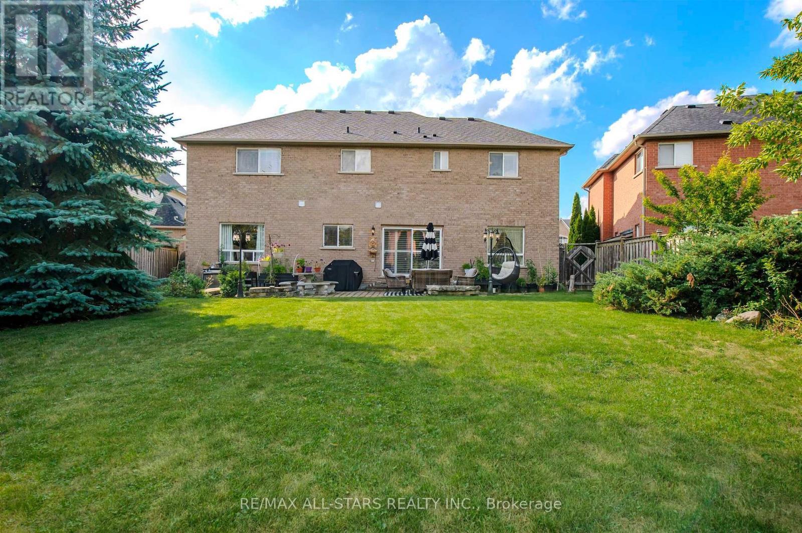 125 Second Avenue, Uxbridge, ON - Outdoor