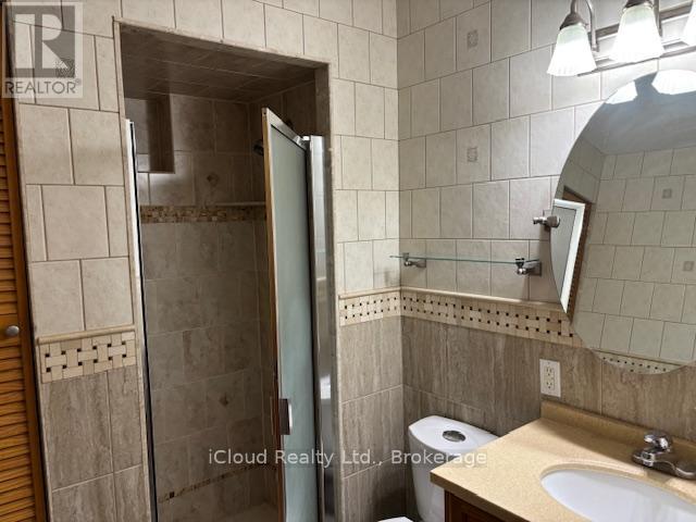 4174 Woodington Drive, Mississauga, ON - Indoor Photo Showing Bathroom