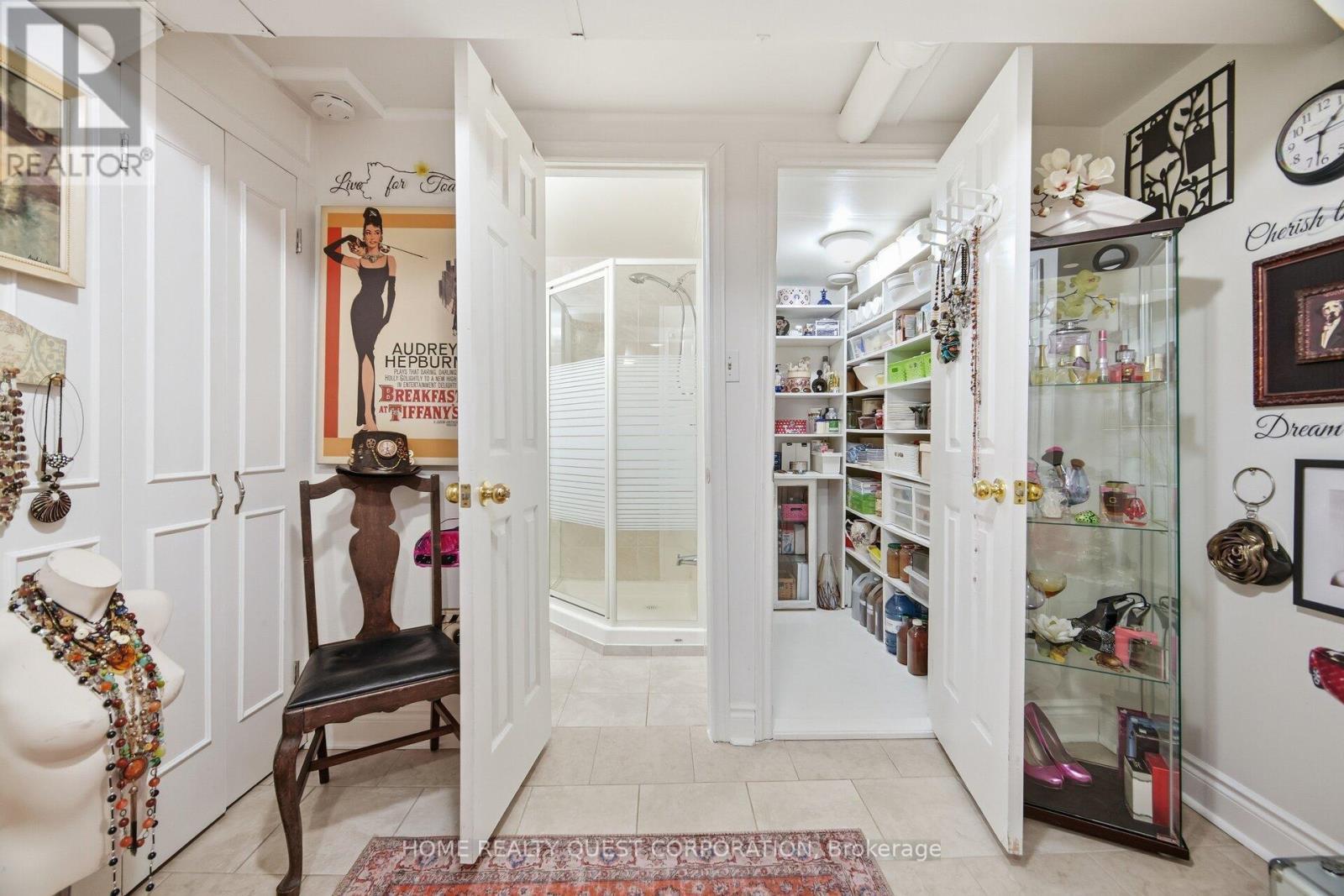 6330 Lorca Crescent, Mississauga, ON - Indoor Photo Showing Other Room