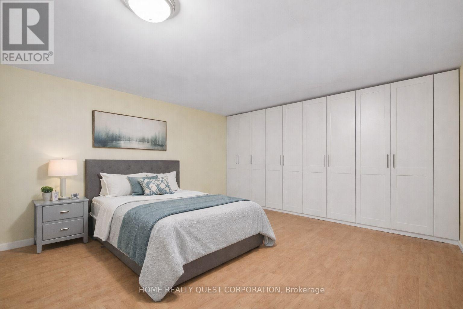 Large Basement Bedroom (5th)(Virtually Staged) - 6330 Lorca Crescent, Mississauga, ON - Indoor Photo Showing Bedroom