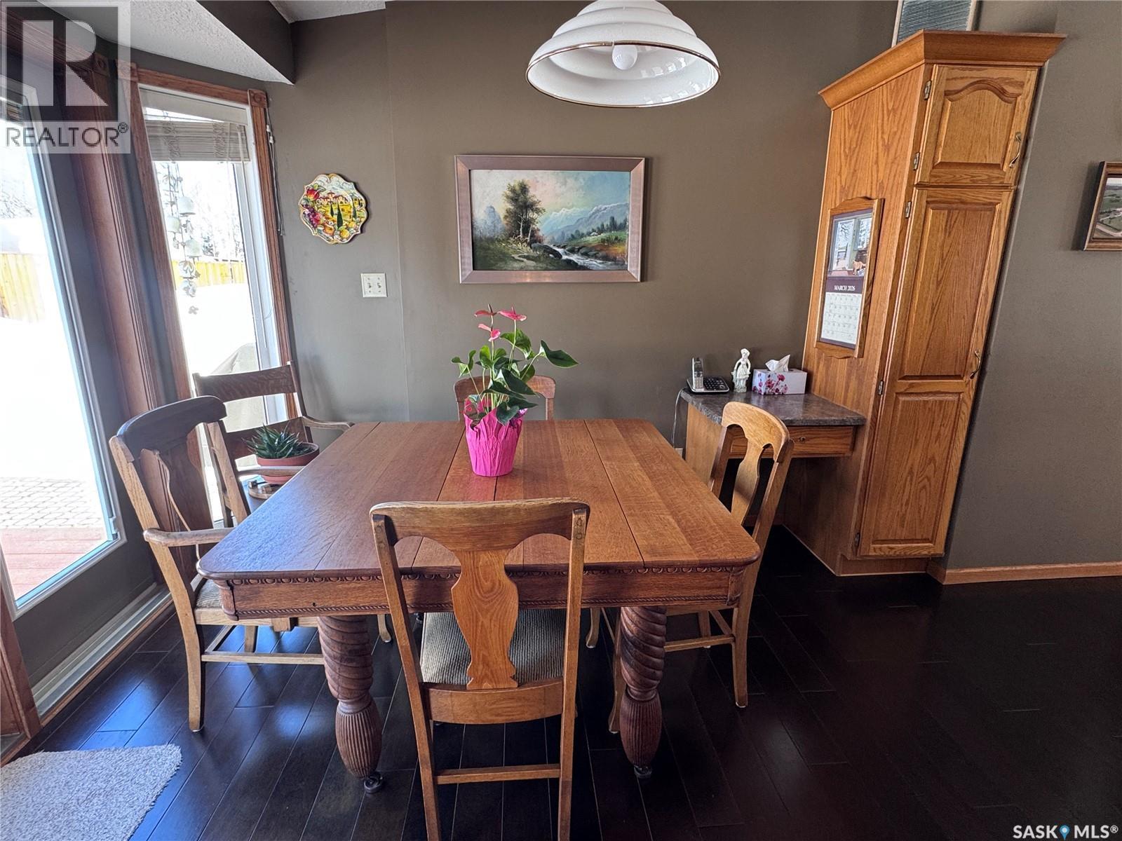 930 Sinotte Crescent, La Ronge, SK - Indoor Photo Showing Dining Room