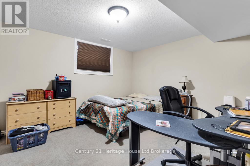69 William Street, Tillsonburg, ON - Indoor