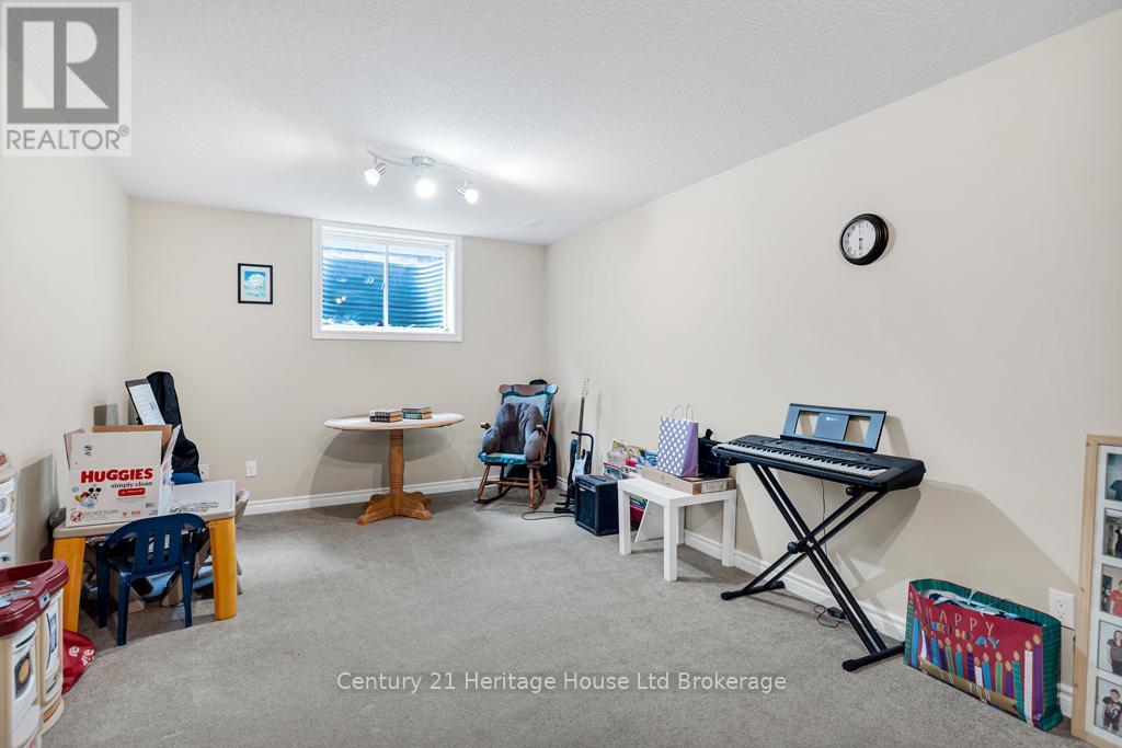 69 William Street, Tillsonburg, ON - Indoor Photo Showing Other Room