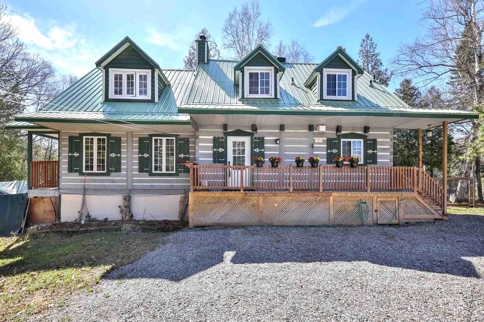 Façade - 218 Ch. Potvin, Duhamel, QC