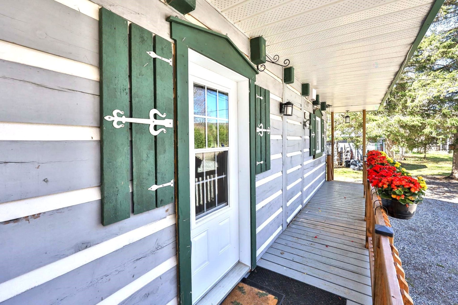 Façade - 218 Ch. Potvin, Duhamel, QC