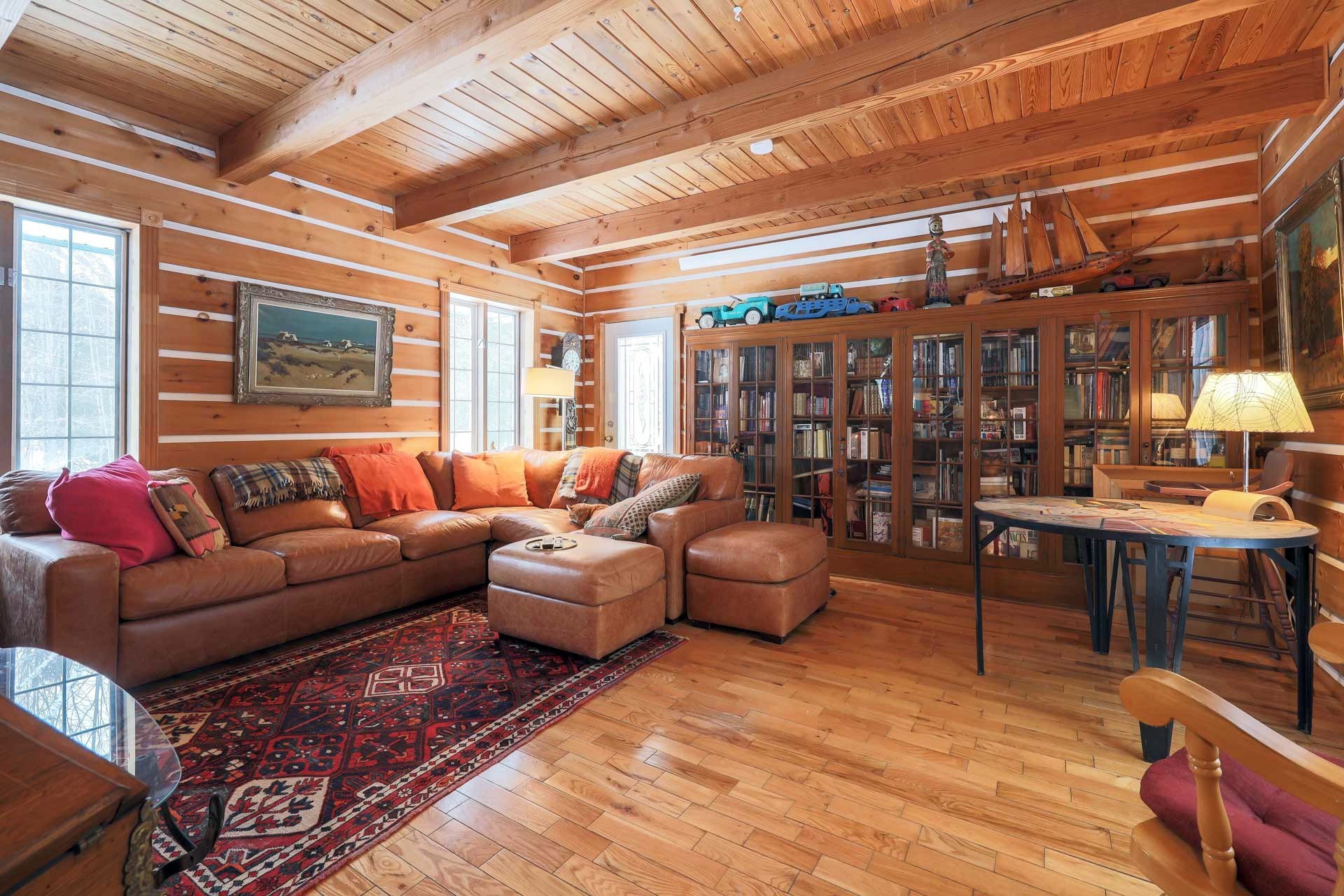 Salon - 218Z Ch. Potvin, Duhamel, QC - Indoor Photo Showing Living Room