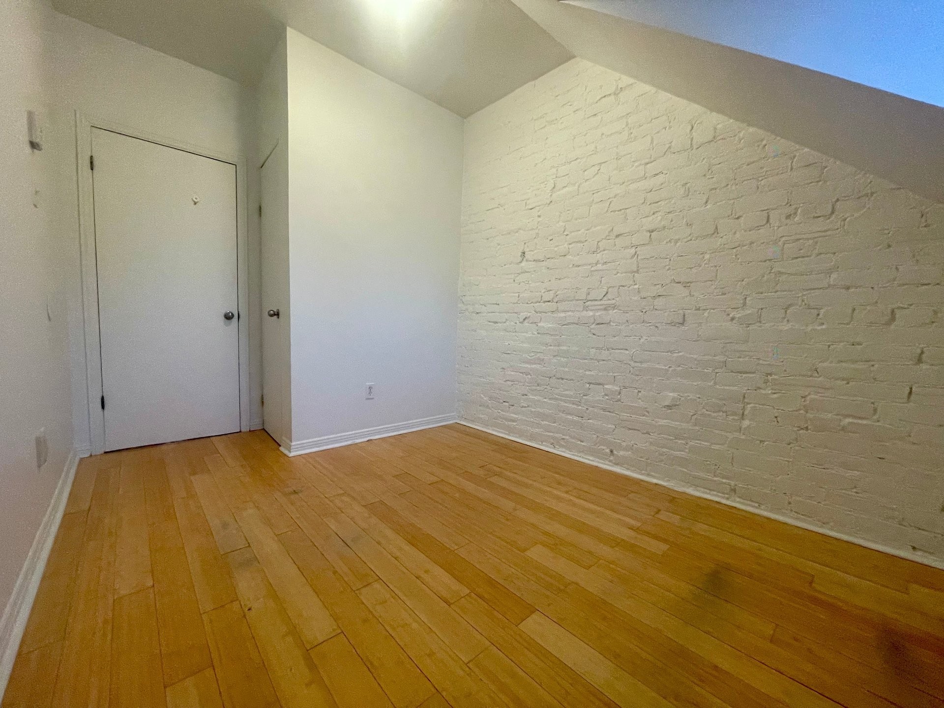 Chambre à coucher - 3-1404 Rue St-Mathieu, Montréal (Ville-Marie), QC - Indoor Photo Showing Other Room