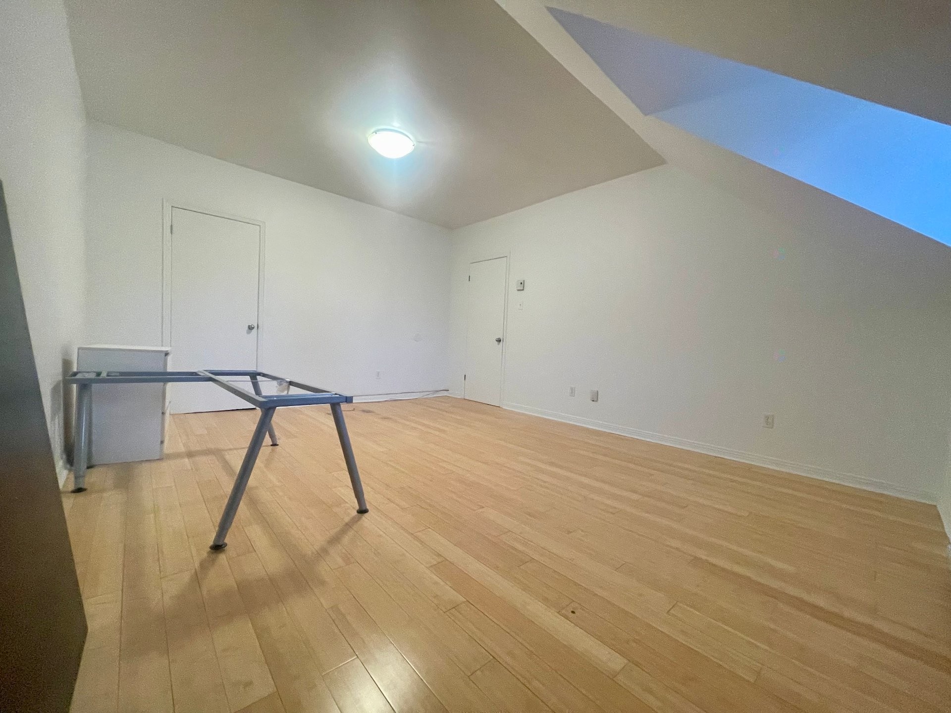 Chambre à coucher - 3-1404 Rue St-Mathieu, Montréal (Ville-Marie), QC - Indoor Photo Showing Other Room