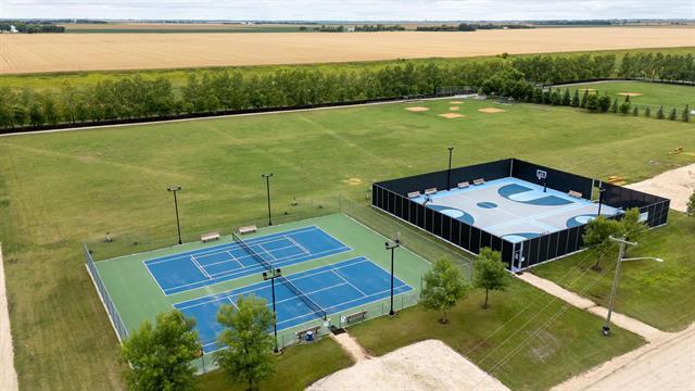 259 Ember Dr, Rosenort, MB