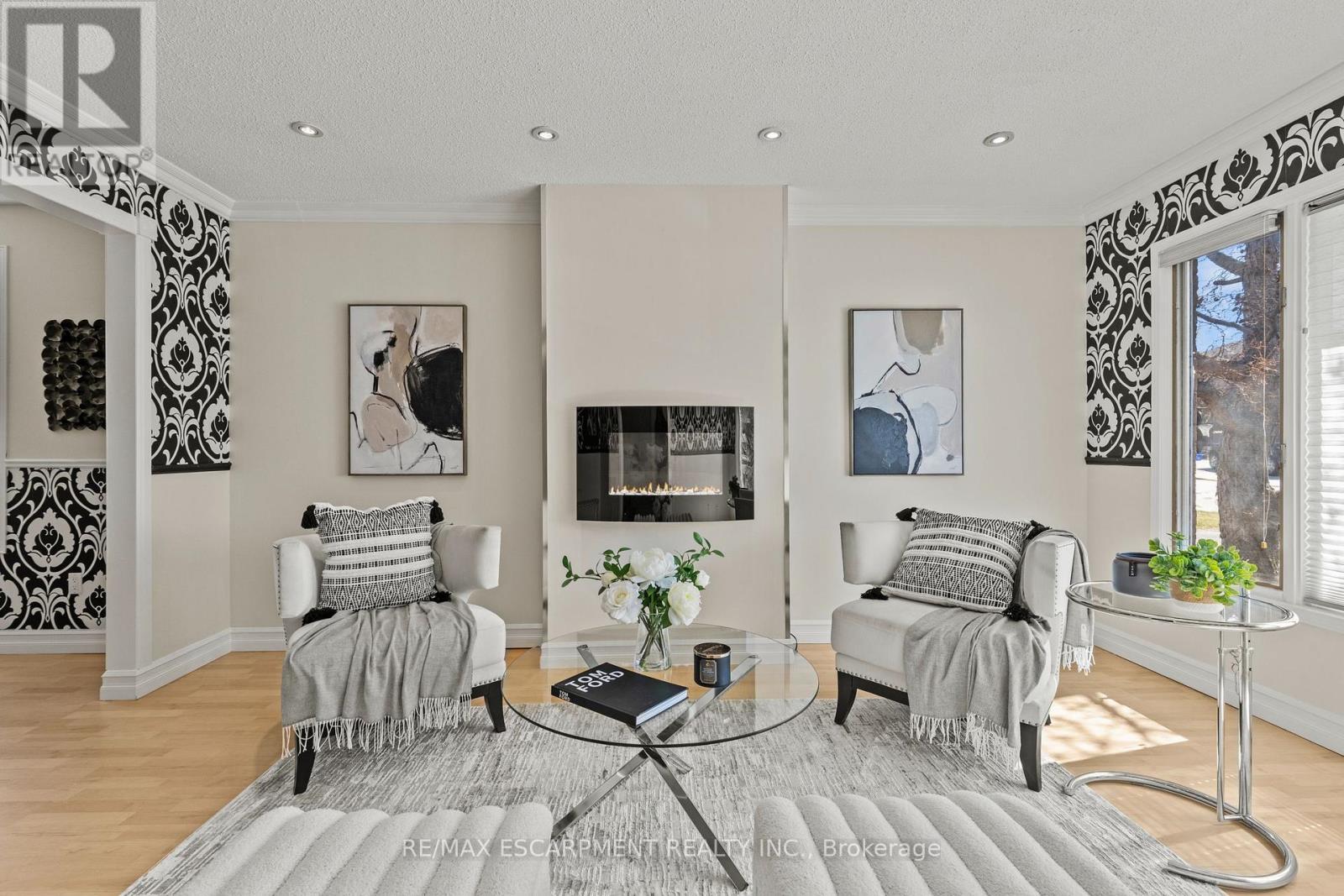 23 Ricardo Court, Hamilton, ON - Indoor