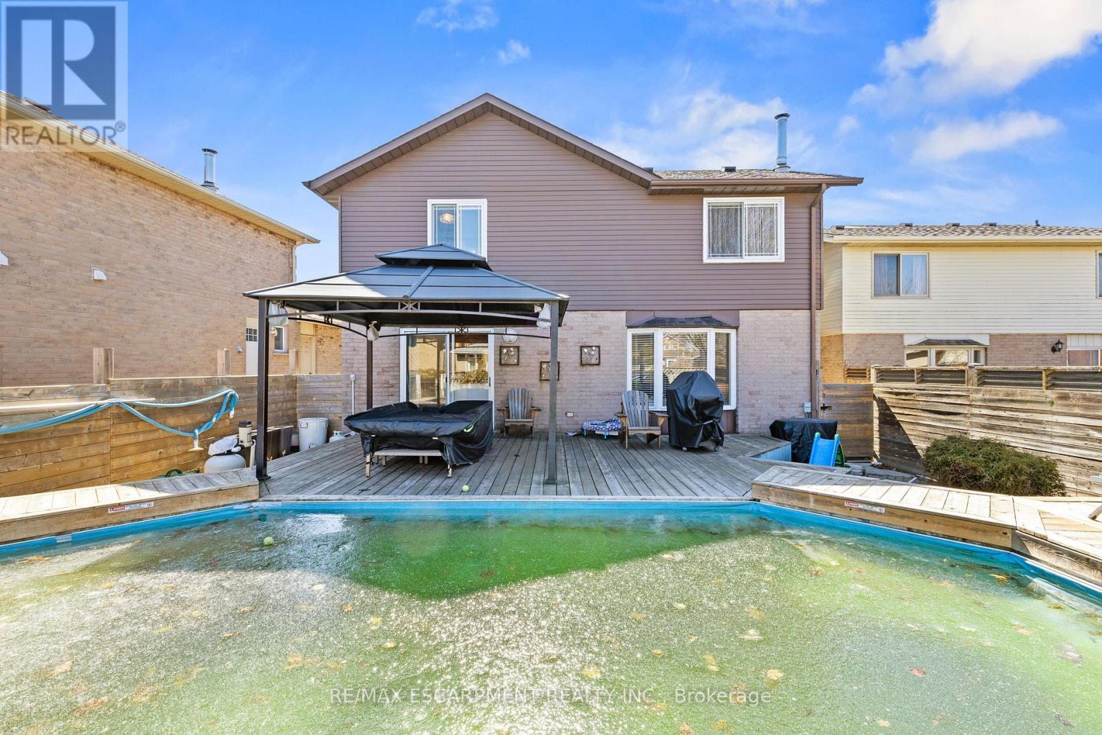 23 Ricardo Court, Hamilton, ON - Outdoor With In Ground Pool With Deck Patio Veranda With Exterior