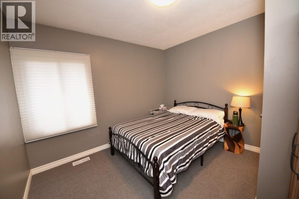 830 Champlain Road, Sarnia, ON - Indoor Photo Showing Bedroom
