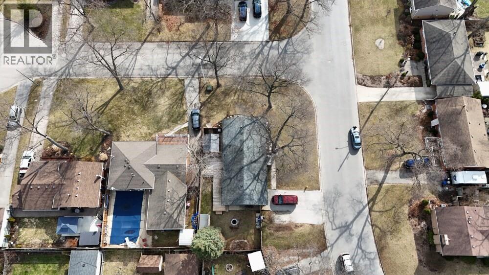 830 Champlain Road, Sarnia, ON -