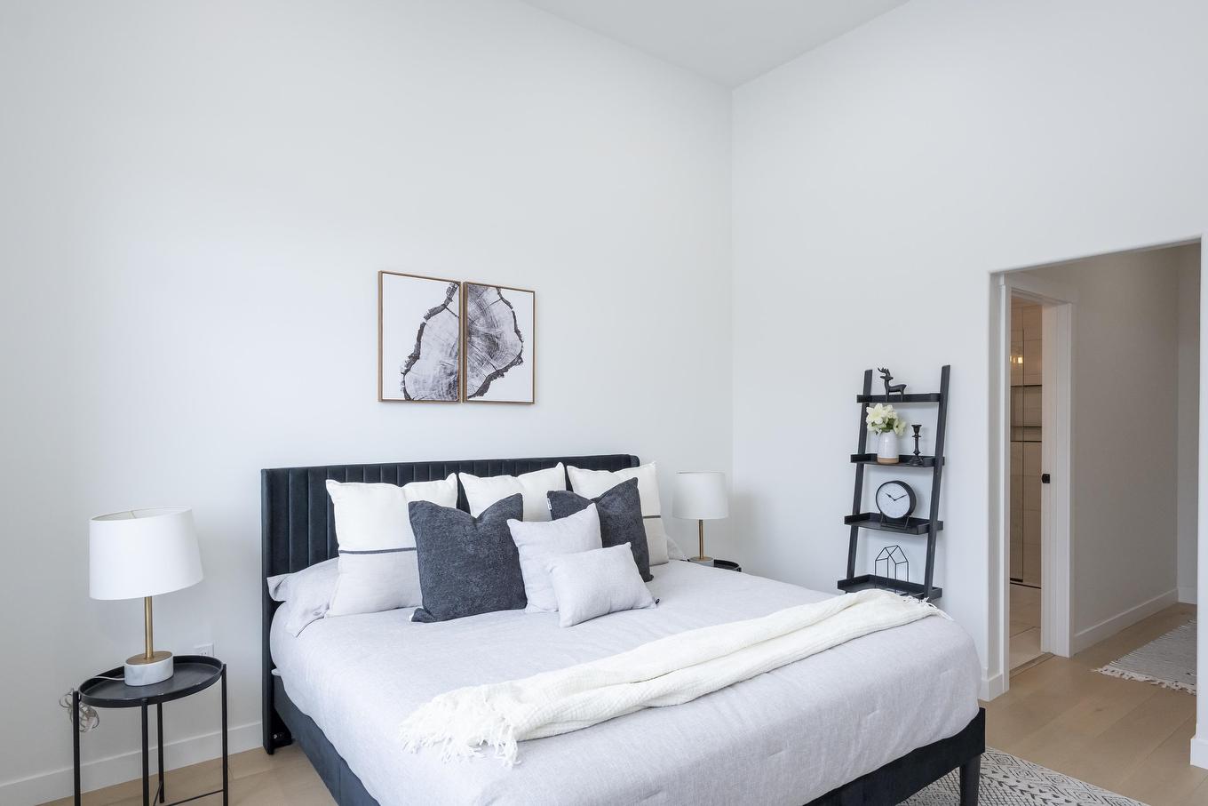3201 96 High Street N, Thunder Bay, ON - Indoor Photo Showing Bedroom