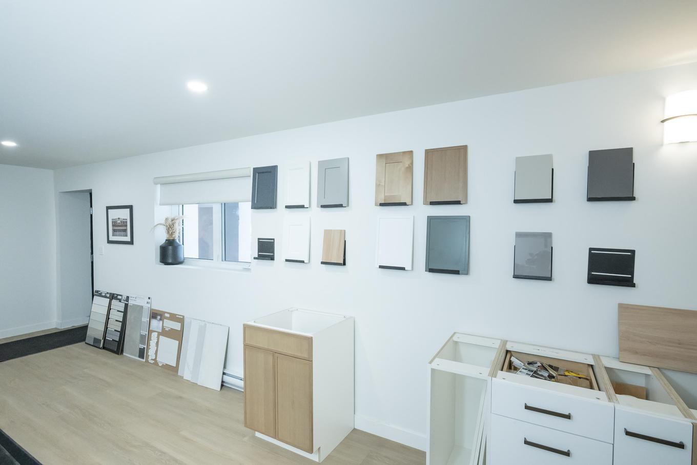 3201 96 High Street N, Thunder Bay, ON - Indoor Photo Showing Other Room