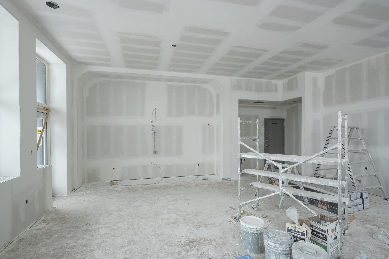 3201 96 High Street N, Thunder Bay, ON - Indoor Photo Showing Other Room