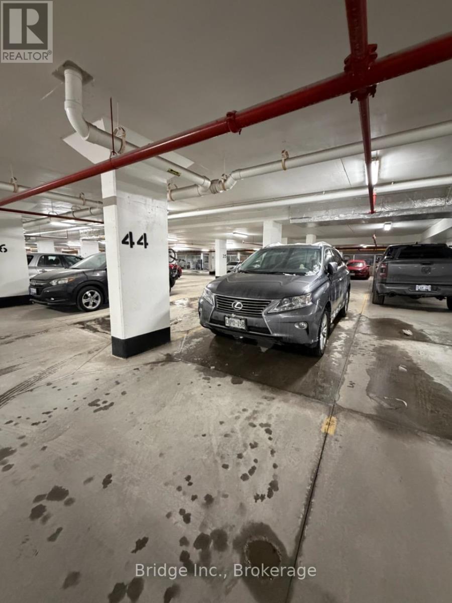 9 - 3378 Bur Oak Avenue, Markham, ON