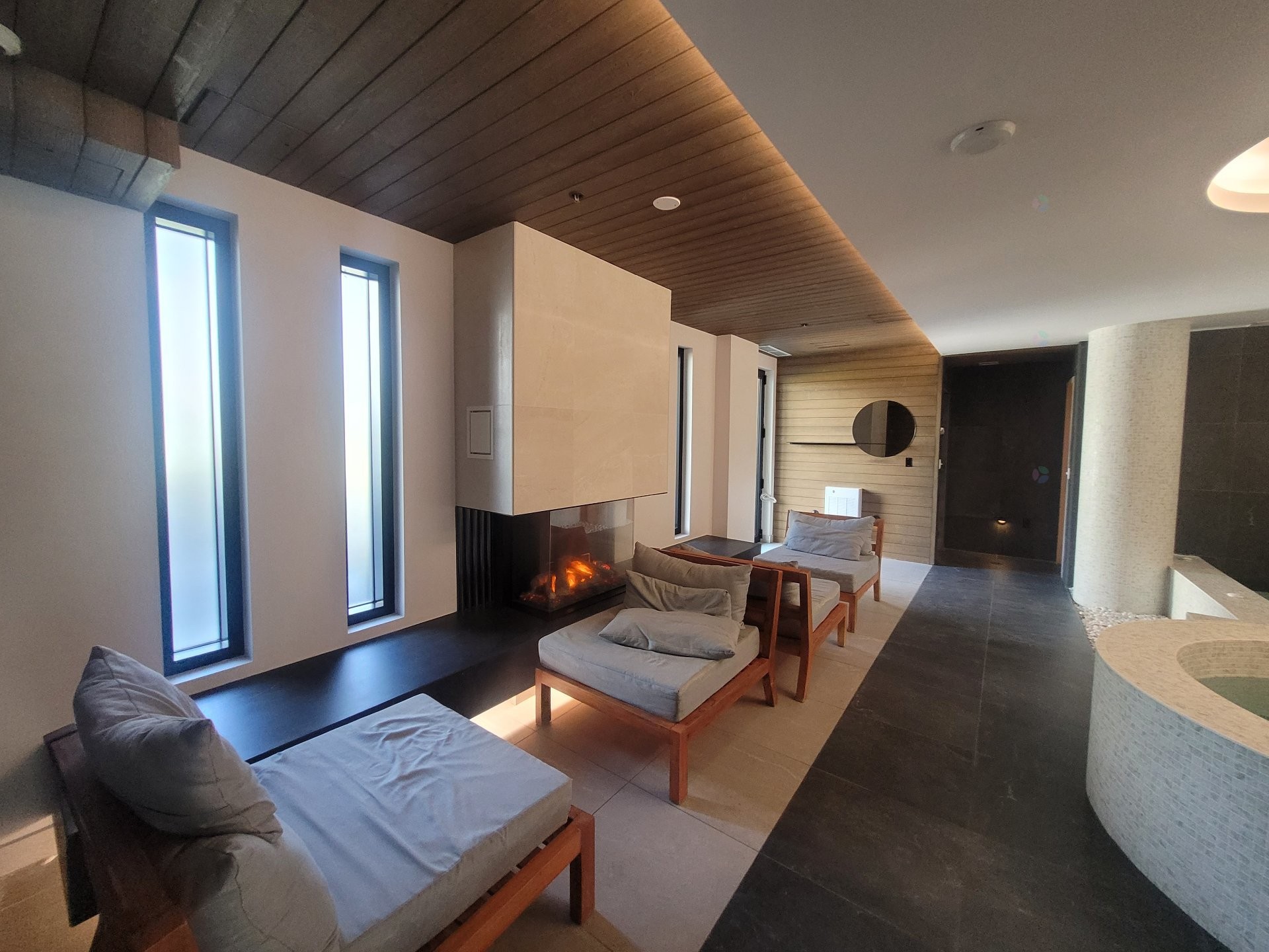 Spa - 1629-505 Rue De L'Escale, Brossard, QC -