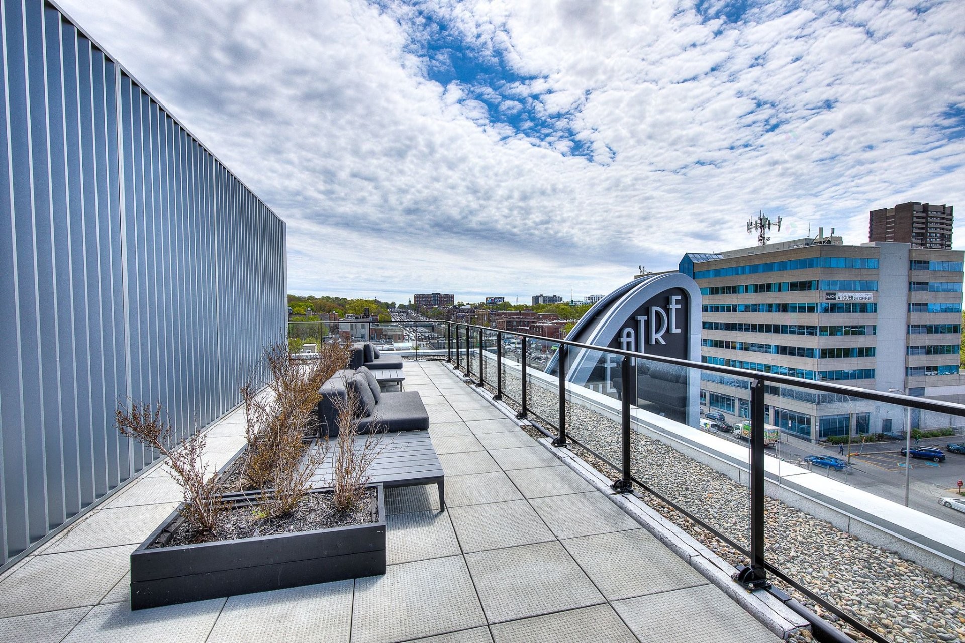 Autre - 604-5227 Boul. Décarie, Montréal (Côte-Des-Neiges/Notre-Dame-De-Grâce), QC - Outdoor