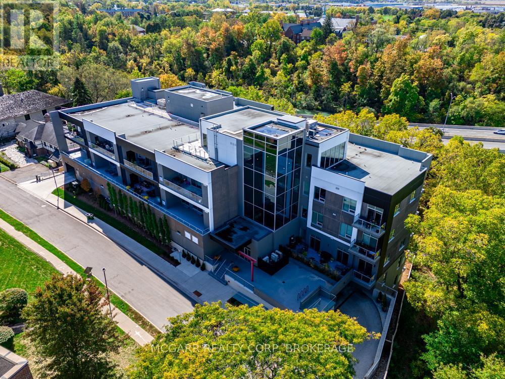East side terrace suites - 507 - 77 Yates Street, St. Catharines (Downtown), ON - Outdoor