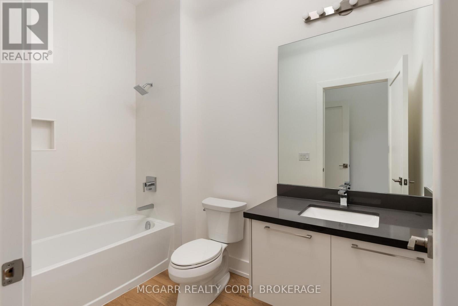 4 piece guest bedroom - 507 - 77 Yates Street, St. Catharines (Downtown), ON - Indoor Photo Showing Bathroom