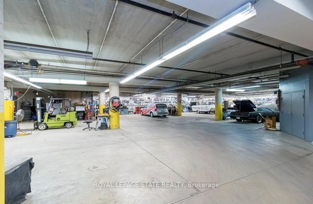 1325 Barton Street E, Hamilton, ON