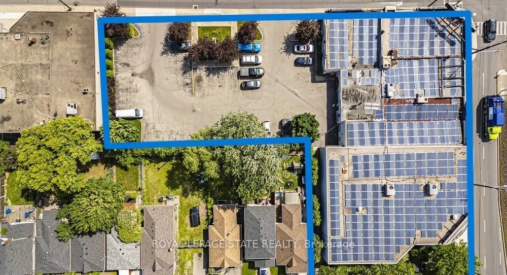 1325 Barton Street E, Hamilton, ON