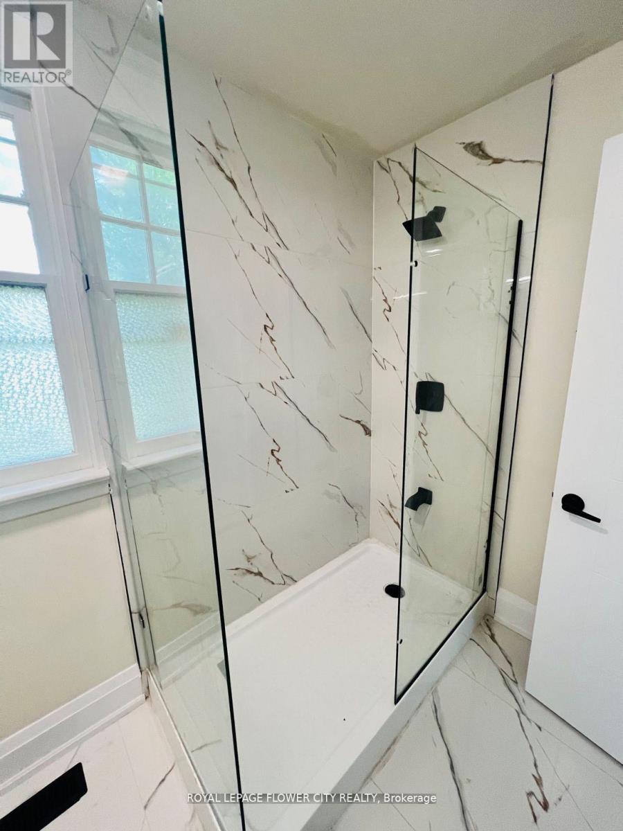 346 Wharncliffe Road, London South, ON - Indoor