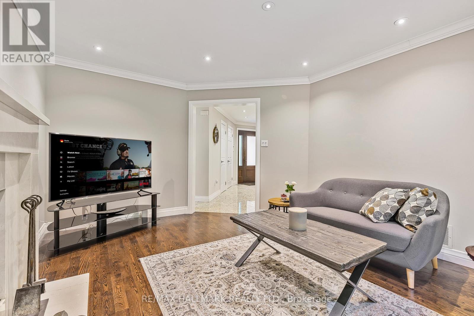 48 Lambert Road, Markham, ON - Indoor Photo Showing Living Room