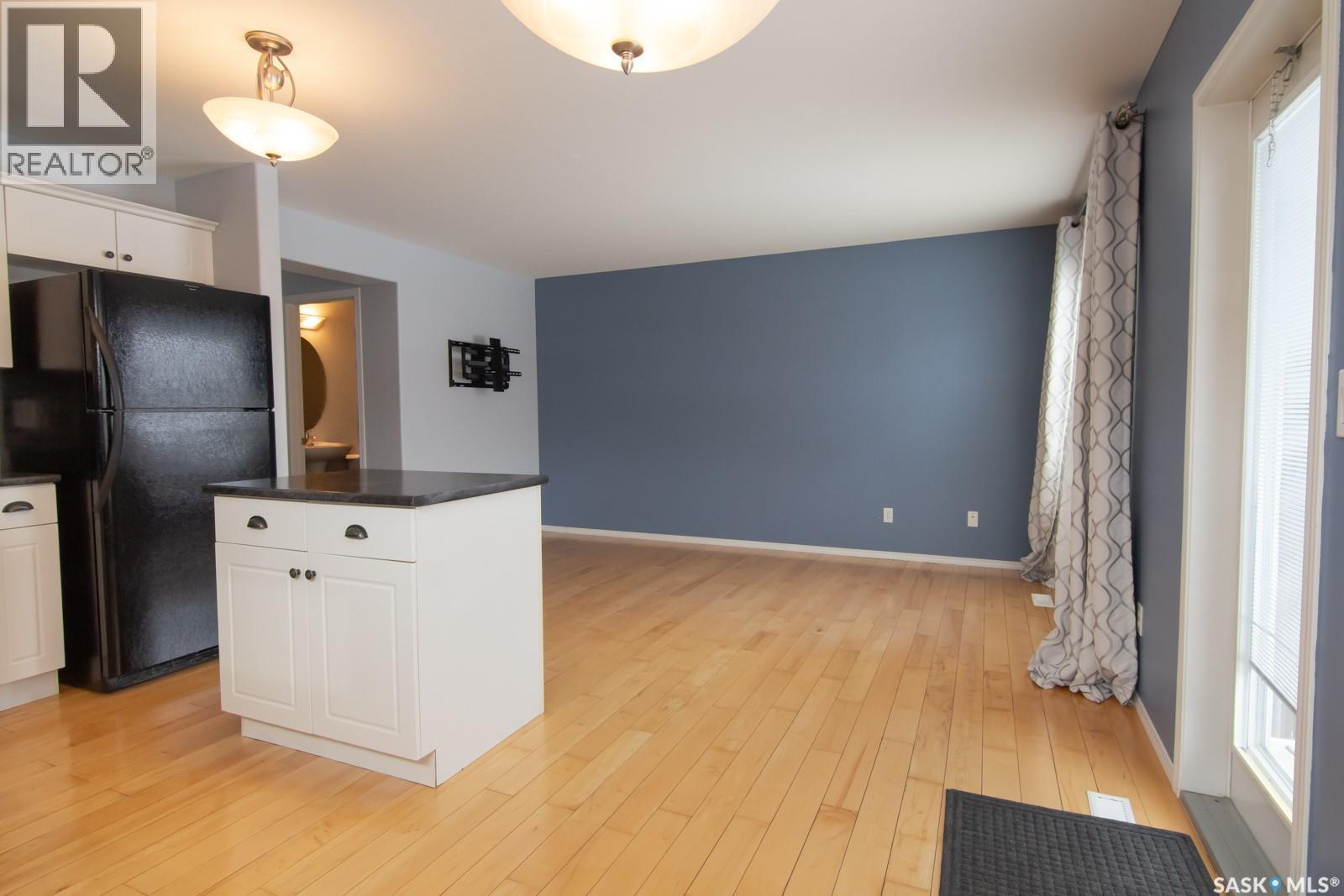 139 405 Bayfield Crescent, Saskatoon, SK - Indoor Photo Showing Kitchen