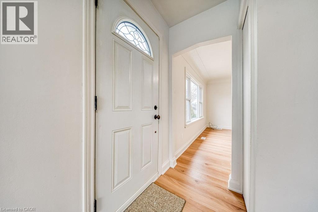 22 David Avenue, Hamilton, ON - Indoor Photo Showing Other Room