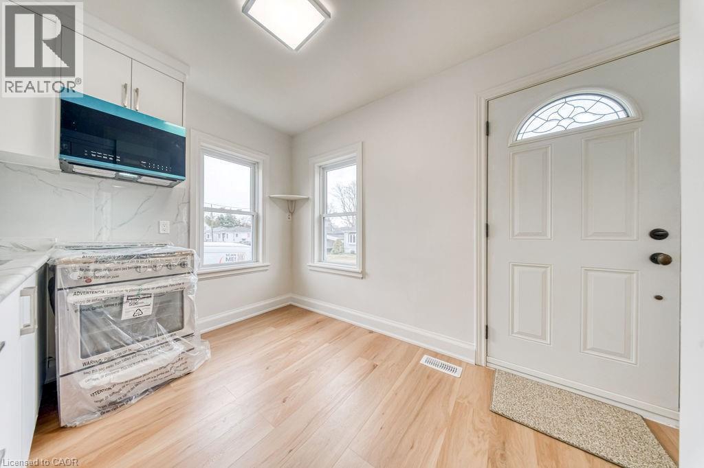 22 David Avenue, Hamilton, ON - Indoor