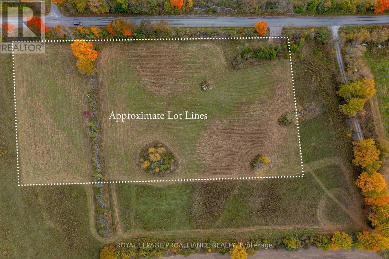 Lot Centre Line, Selwyn, ON