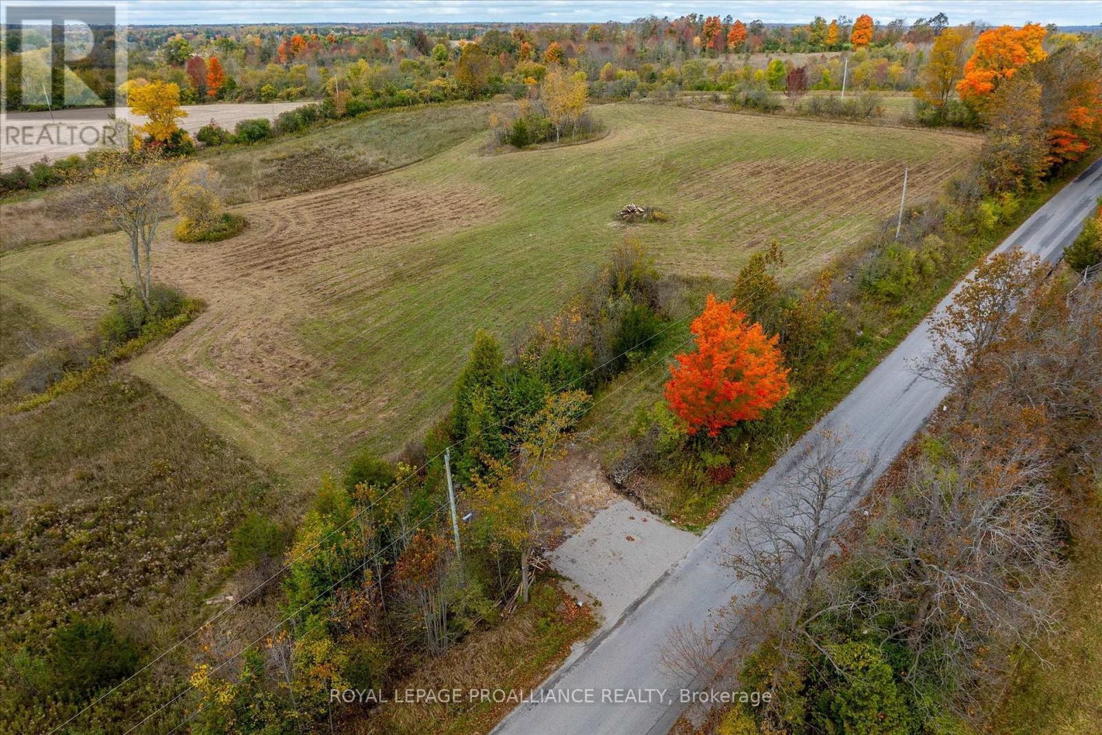 Lot Centre Line, Selwyn, ON
