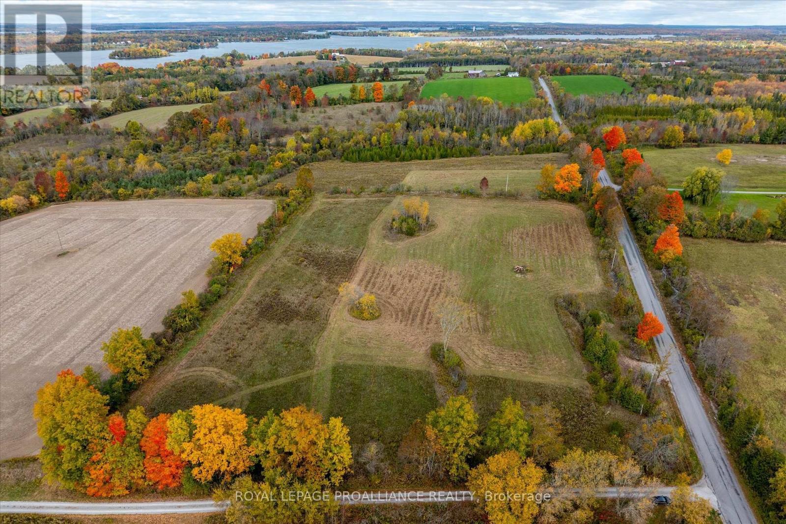 Lot Centre Line, Selwyn, ON