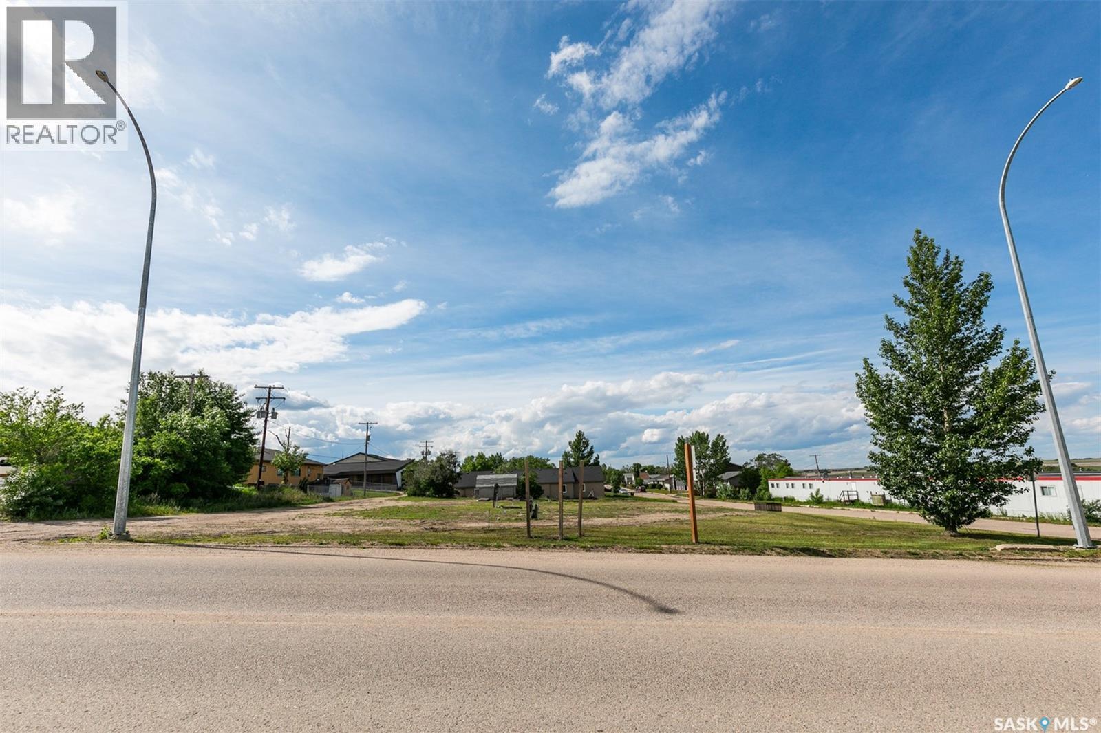 33 & 43 Atlantic Avenue, Kerrobert, SK