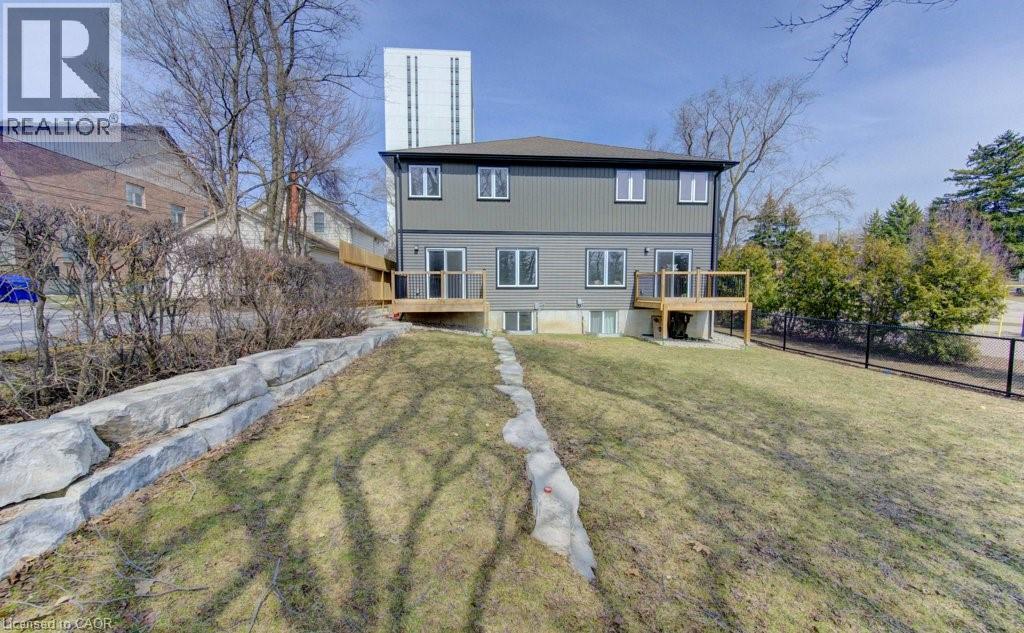 Back of property with a deck - 113 Walter Street, Kitchener, ON - Outdoor