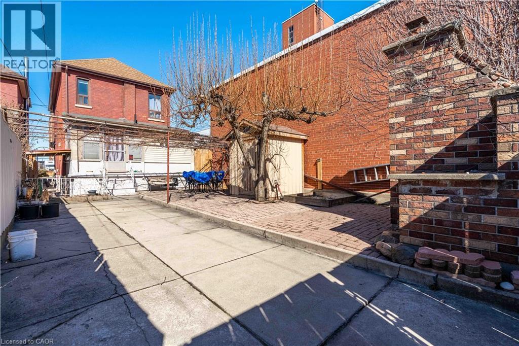 20 Milton Avenue, Hamilton, ON - Outdoor