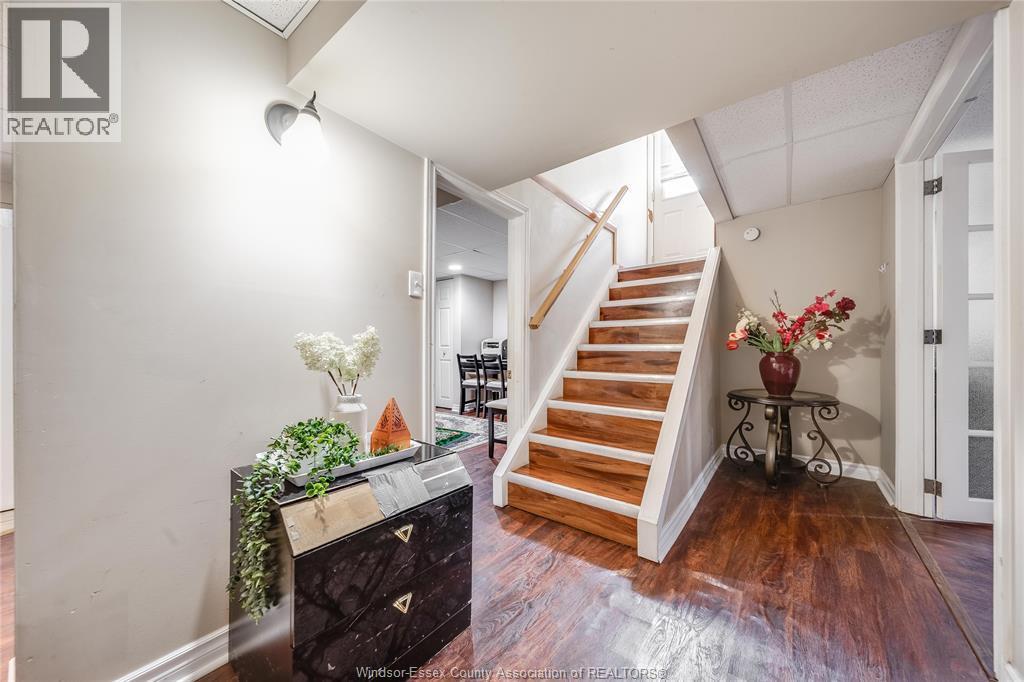 2340 George Avenue, Windsor, ON - Indoor Photo Showing Other Room