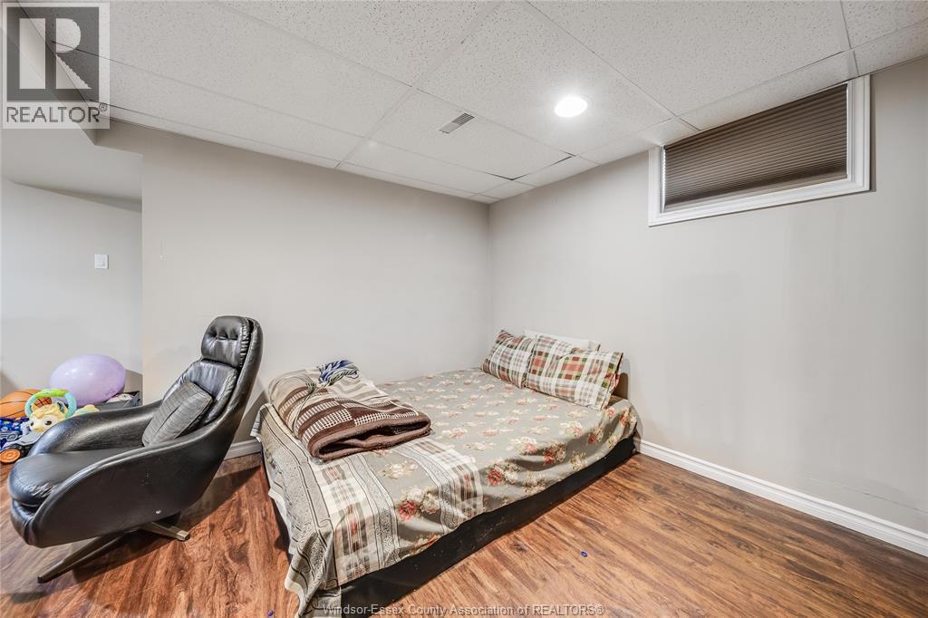 2340 George Avenue, Windsor, ON - Indoor Photo Showing Other Room