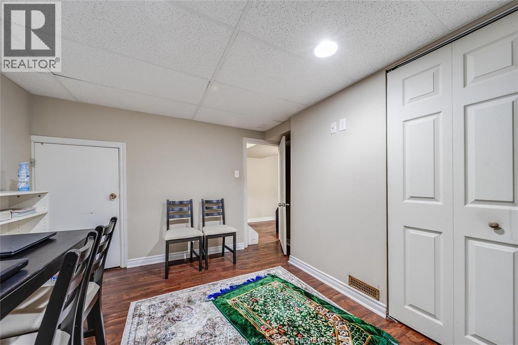 2340 George Avenue, Windsor, ON - Indoor Photo Showing Other Room