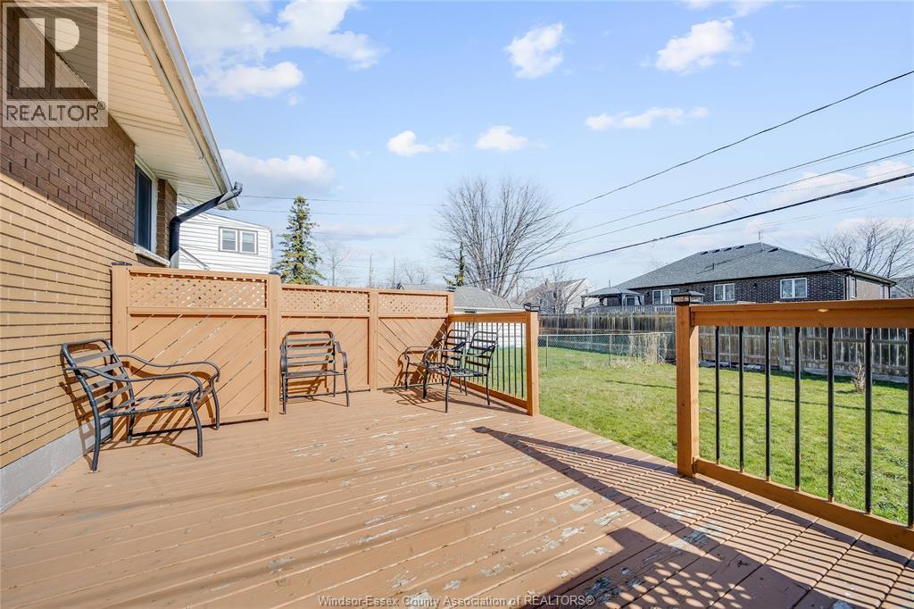 2340 George Avenue, Windsor, ON - Outdoor