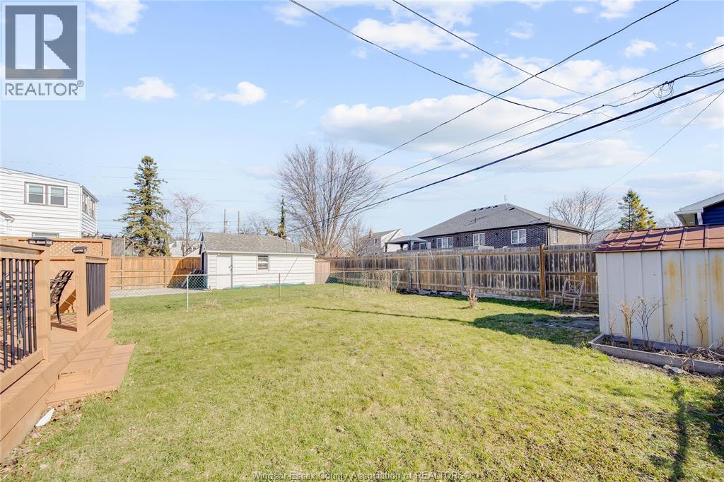 2340 George Avenue, Windsor, ON - Outdoor