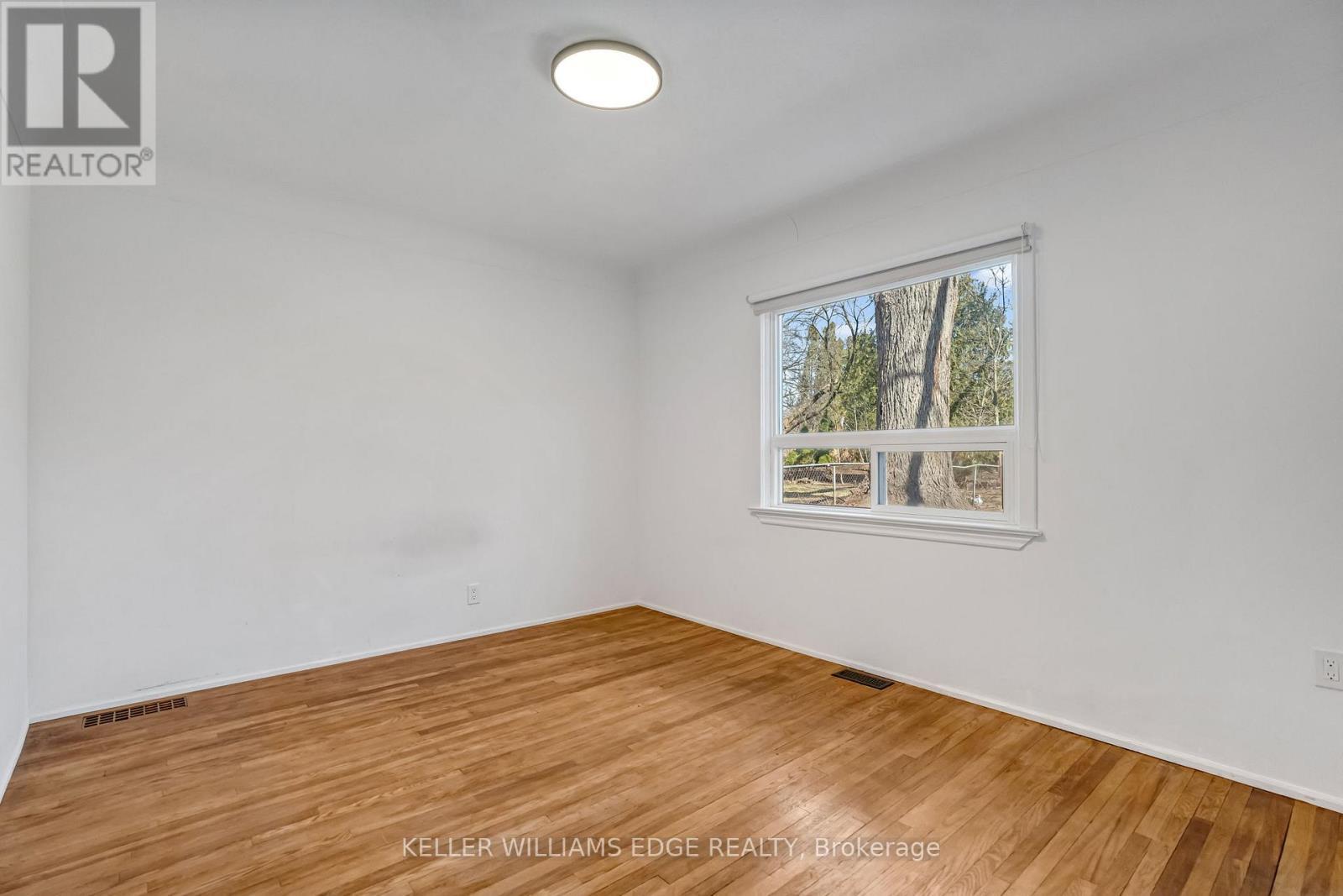 23 Clifford Street, Hamilton, ON - Indoor Photo Showing Other Room