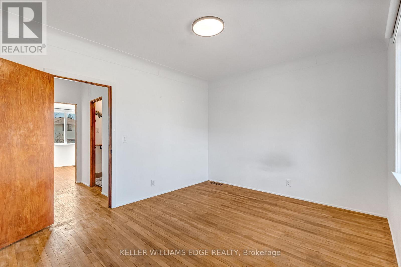 23 Clifford Street, Hamilton, ON - Indoor Photo Showing Other Room