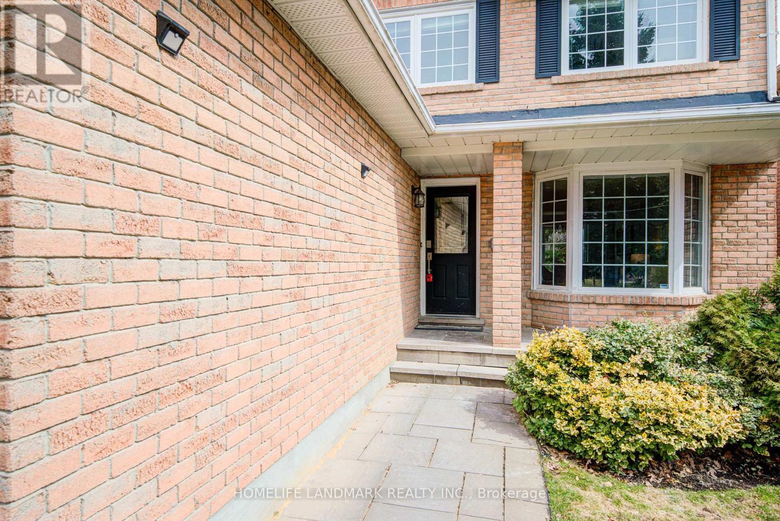 1111 Deer Run, Mississauga, ON - Outdoor