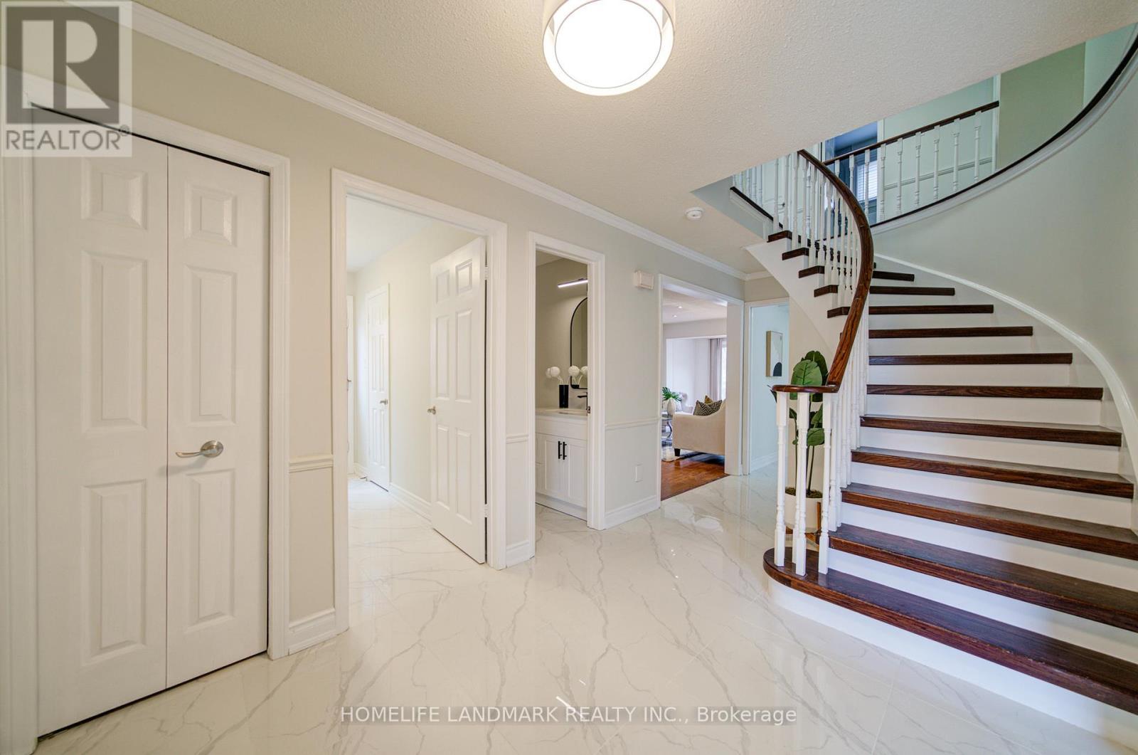 1111 Deer Run, Mississauga, ON - Indoor Photo Showing Other Room